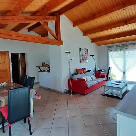 Hébergement de vacances Maison De Au Calme, De Plain Pied, 2 *